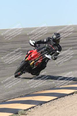 media/Oct-13-2025-Moto Forza (Mon) [[a66d839500]]/4-C Group/Session 2 (Bowl)/